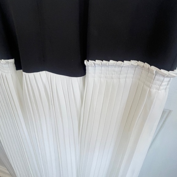 Dear Drew by Drew Barrymore Elizabeth Street Short Sleeve Pleated Dress SZ 6 - Picture 8 of 11